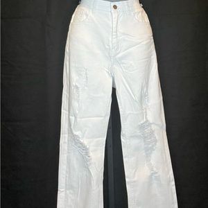 White denim distressed jeans size 7 women